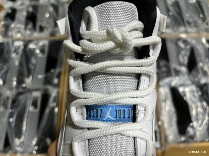 Jordan Blue CT8012-104 11 Air legend 0802